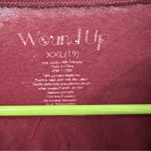 ‼️Color block Messy Hair Don’t Care Shirt - Picture 3 of 3